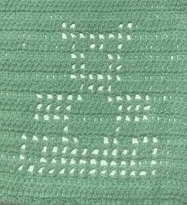 Vintage handgehäkelte afghanische Babydecke mintgrün Unisex Teddybären 35x40 - Bild 1 von 4