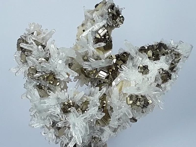 Quarz Pyrit Rumänien - Bild 1 von 2