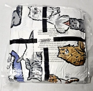 Vera Bradley Throw Blanket in Cat's Life - Picture 1 of 8
