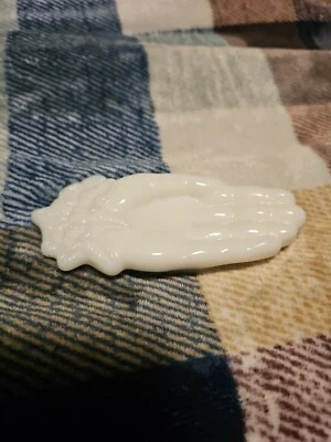 JABONERA DE BARATIJA DE MANO ABIERTA VIDRIO LECHE BLANCO AVON VINTAGE Foto 1 de 4