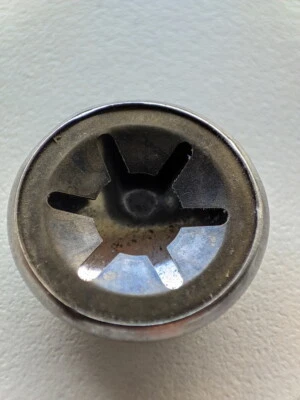 Arandela de tapa push-on Emmaljunga abovedada dtarlock para eje (fijación de eje) - 16,01 mm  Foto 1 de 4