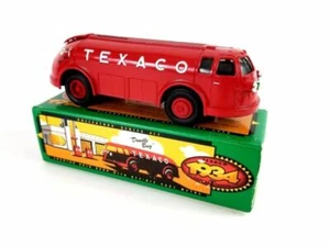 Texaco, ERTL 1934 Diamond T Tanker, Collectors' Series #11. 1994 - Picture 1 of 6