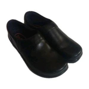 Womens Black Leather Size 8 Slip Resistant Slip On Klogs - Picture 1 of 5