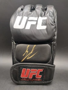 Donald Cowboy Cerrone SIGNED UFC Fighter Glove Beckett BAS COA Autographed HOF - Picture 1 of 2