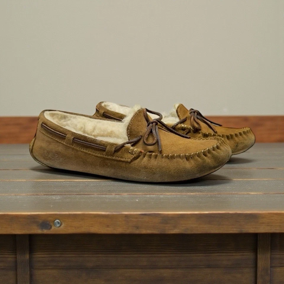 UGG Womens Dakota Chestnut Brown Moccasin Slippers Size 9 Sheepskin Shearling - Image 1 of 4