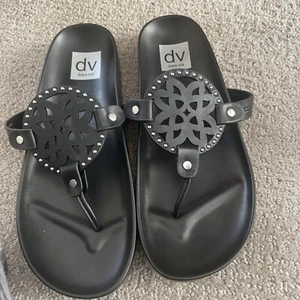 NWOB DV By Dolce Vita Pandora Footbed Sandals Black - SIZE 7 - Picture 1 of 3