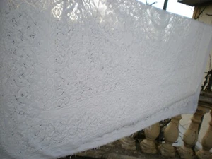 une nappe vintage en dentelle blanche 207cmx152cm - Photo 1/3