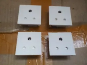 4 x BG EM5ASW 5 Amp Round Pin Socket Unswitched Insert Modules - Picture 1 of 5