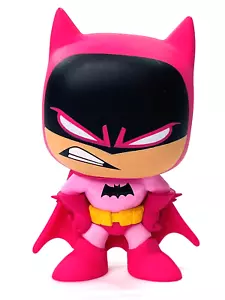 Funko Mystery Minis Pink Outfit Batman 3" Vinyl Figur - Bild 1 von 4