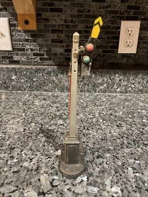 Vintage Lionel Post War #151 Automatic Semaphore Signal Not Tested - Image 1 of 4