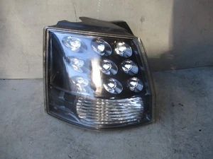 LUZ TRASERA EXTERIOR LADO PASAJERO MITSUBISHI OUTLANDER MK2 2008 NS 22087920 - Imagen 1 de 7