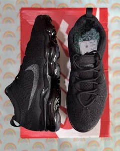 Nike Air Vapormax 2023 Flyknit - Unisex/ Men’s UK 7 / EUR 41 - Black/Anthracite - Picture 1 of 9