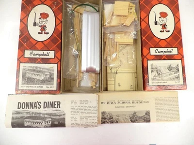Campbell HO Iowa School House + Donna's Diner Building kits,, (lot sb) - Image 1 of 3