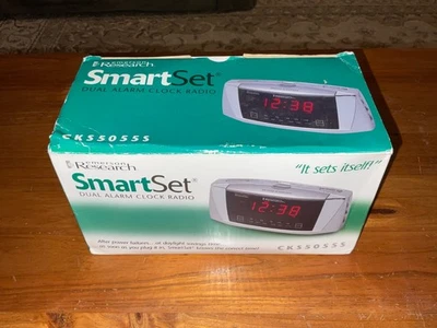 Emerson Research Smart Set Dual Auto Setting Alarm Clock CKS5055S - NEW - Image 1 of 4