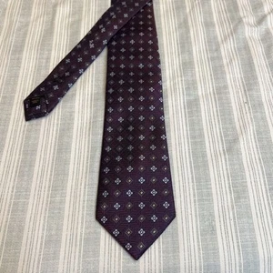 Jos A Bank Reserve Geometric Purple Tie Necktie 100% Silk 58 X 3W L#16 - Picture 1 of 14