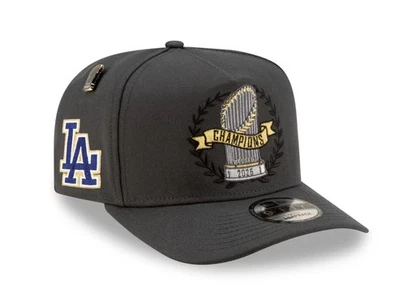 Sombrero de celebración del desfile de los Dodgers 2025 Foto 1 de 4