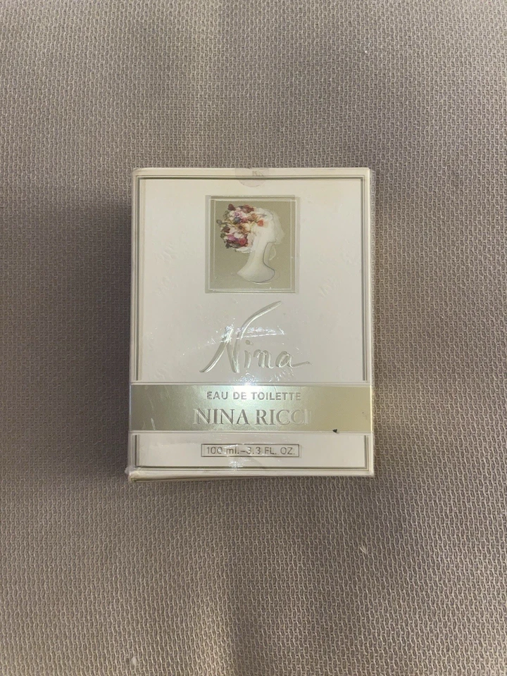Nina Ricci Perfume Vintage. LARGE - Image 1 of 4