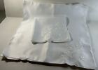 12 Vintage white Linen Diner Napkins Embroidered 17'x17'  scallop finish new