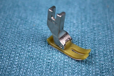 MARKENLOS Teflonfuß Gleitfuß für Industrienähmaschinen zB Pfaff, Texi, Juki, Zoje