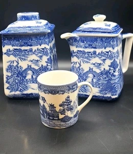 Chinosiere E & R Blue Willow Biscuit Jar & Tea/Coffee Pot & Mug - Picture 1 of 17