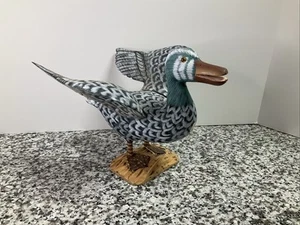 Vintage Wooden Duck Statue / Figure Carved Hand Painted On Wood Base Art - Picture 1 of 8