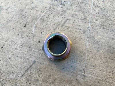 Tuerca de eje trasero OEM #42 2000 2001 2002 2003 HONDA S2000 AP1 Foto 1 de 4