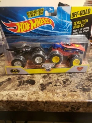2013 Hotwheels Off-road Demolition  Doubles Monster Jam  Batman Vs Superman  - Image 1 of 4