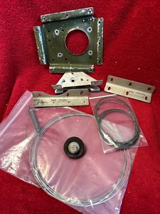 BANDEJAS DE MONTAJE DE PIEZAS SERVO PILOTO AUTOMÁTICO KING CABLES - Imagen 1 de 6
