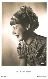 Truus van Aalten * Original Ross Postcard Postcard ** No. 3611 d