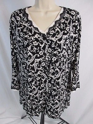 Soma Womens Medium Black White Floral 3/4 Sleeve Sleepwear Sleep Shirt DD315 - Image 1 of 4