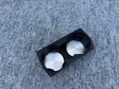 CONSOLE CENTRAL PORTA-COPO JAGUAR XF XFR FABRICANTE DE EQUIPAMENTO ORIGINAL (2009-2015) - Imagem 1 de 4