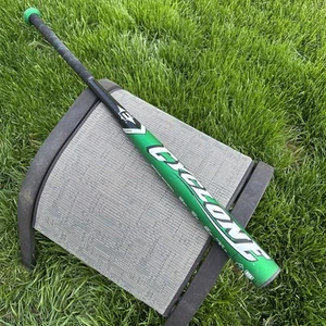 Easton Cyclone | Aluminio SK37 34 | 28 oz | *Nuevo agarre Lagarto lanzamiento lento Softbol - Imagen 1 de 15