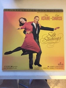 Silk Stockings Deluxe Letter Box Edition Extended Play Laserdisc - Imagen 1 de 3