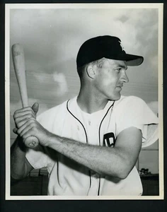 George Thomas batting pose Detroit Tigers 1964 Press Original Photo - Picture 1 of 2