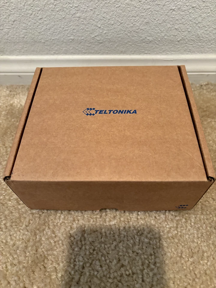 Teltonika Industrial RUT240 4G LTE Wi-Fi Router BRAND NEW NIB - Image 1 of 4