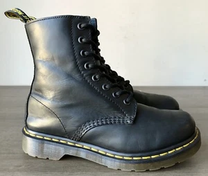 Dr. Martens 1460 Originals stivali stringati a otto occhi - Foto 1 di 10
