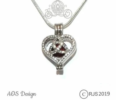 Collar con dije de jaula de perlas celtas - Joyería escocesa e irlandesa Regalos Foto 1 de 4