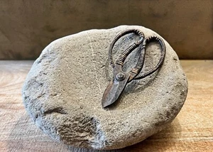 Large Prehistoric Native American Grinding Stone - Picture 1 of 11