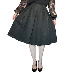 Falda circular plisada negra vintage de los años 50 hasta la rodilla tafetán acanalado cintura 28" - Imagen 1 de 6