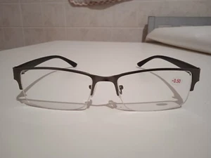 OCCHIALI DA LETTURA DA VISTA  ASTE LUNGHE 0,50 - Foto 1 di 2