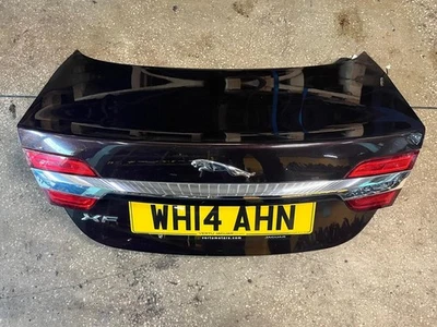 Portón trasero completo con cámara Jaguar XF X250 Facelift 2011-- Foto 1 de 4