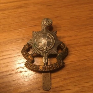 Royal Sussex Regiment Cap Badge - Picture 1 of 4