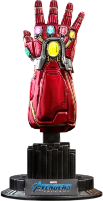 Marvel Avengers Nano Infinity Gauntlet 1/4 Movie Promo Edition Hot Toys Sideshow - Image 1 of 4