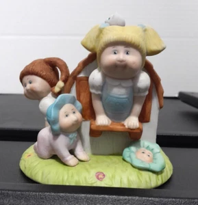 Cabbage Patch Kids Clubhouse Porcelain Figurine by Xavier Roberts 1984 Vintage - Picture 1 of 5