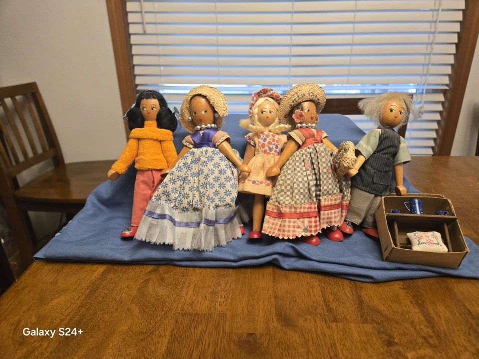 Polish Wooden Peg Doll Set With Furniture - Image 1 of 2