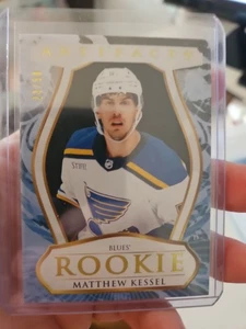 2023-24 Upper Deck Artifacts - Esordienti Matthew Kessel #184 Giallo /50 (RC) - Foto 1 di 2