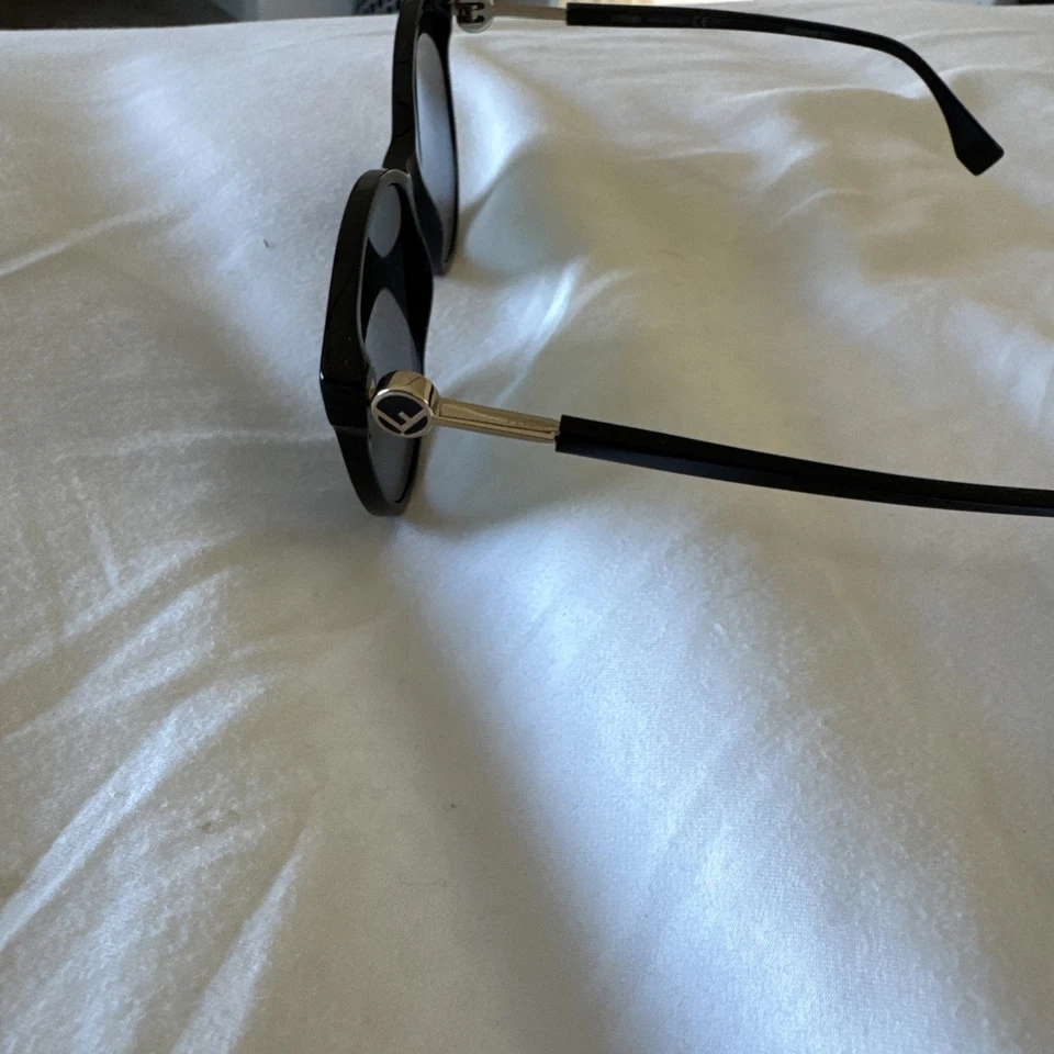 Gafas Fendi vintage para mujer Foto 1 de 4