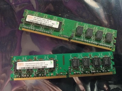 Lot 2 Mémoires 2x 1Go DDR2 667 PC2-5300 HYNIX  HYMP512U64CP8-Y5-AB-T - Photo 1/2