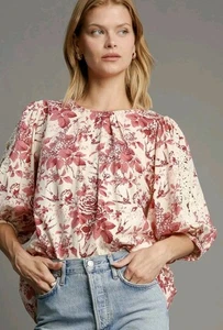 Umgee Floral Pleated Detail Lace Trim Sleeve Blouse Small - Picture 1 of 8