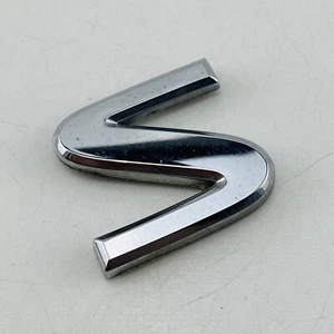 2007-2012 Nissan Versa Emblem Logo Letter Badge Trunk Gate Rear D25S - Picture 1 of 6